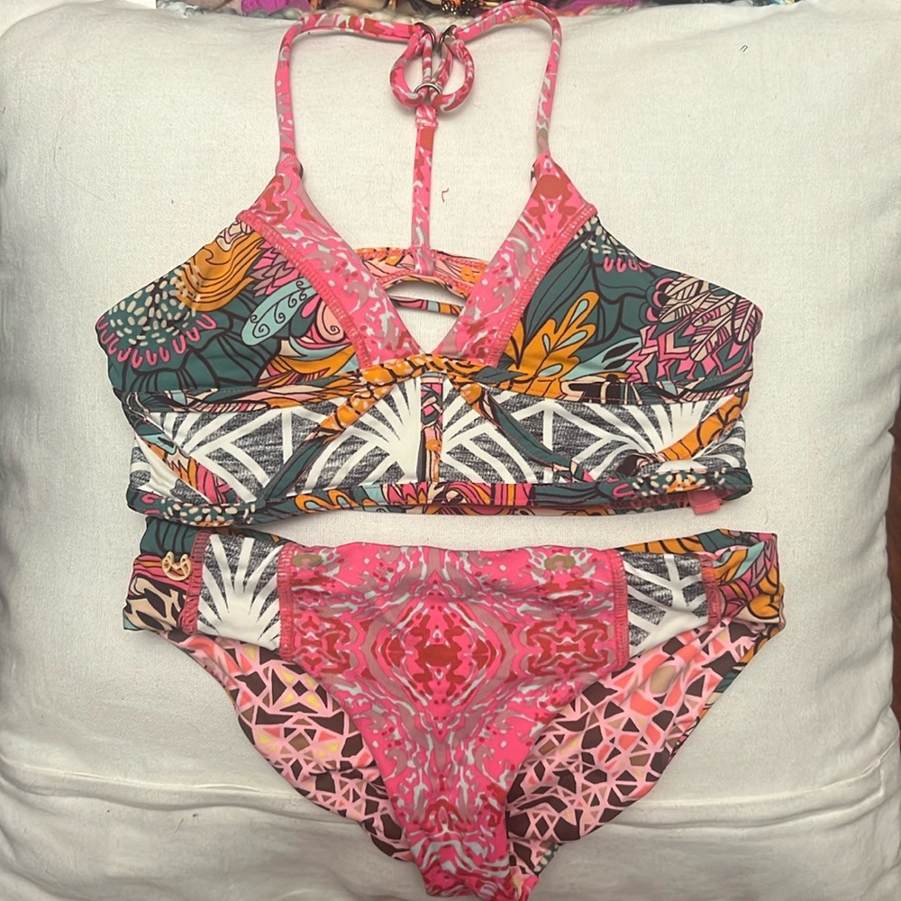 Maaji girls swimsuit bikini size 6